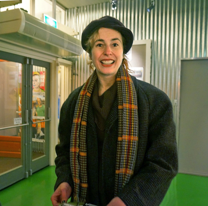 helena_and_hat helena_and_hat