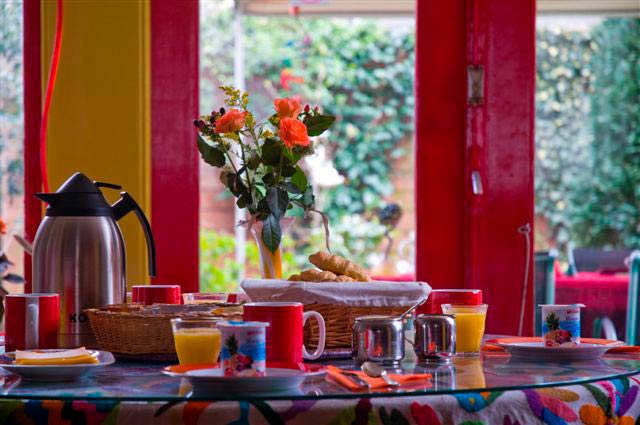 200_beautiful-breakfast-table