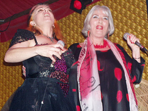 fifisingsxielaughs fifisingsxielaughs