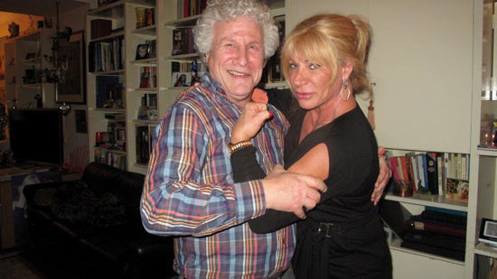 philip-checking-kats-muscles