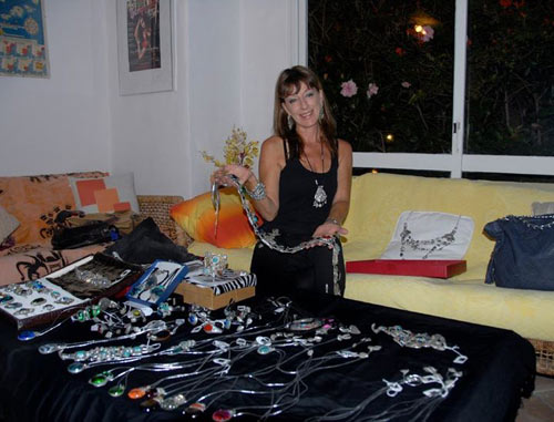 dianne-greenwood--with-her-jewelrt-at-our-performance dianne-greenwood--with-her-jewelrt-at-our-performance