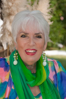 1.greemn-scarf-closeup 1.greemn-scarf-closeup