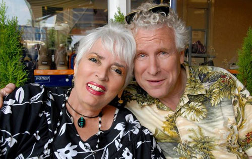 philip--and-xie-with-curious-look philip--and-xie-with-curious-look